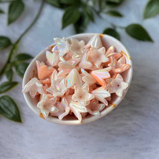 Lily Flowers (10 Grams)