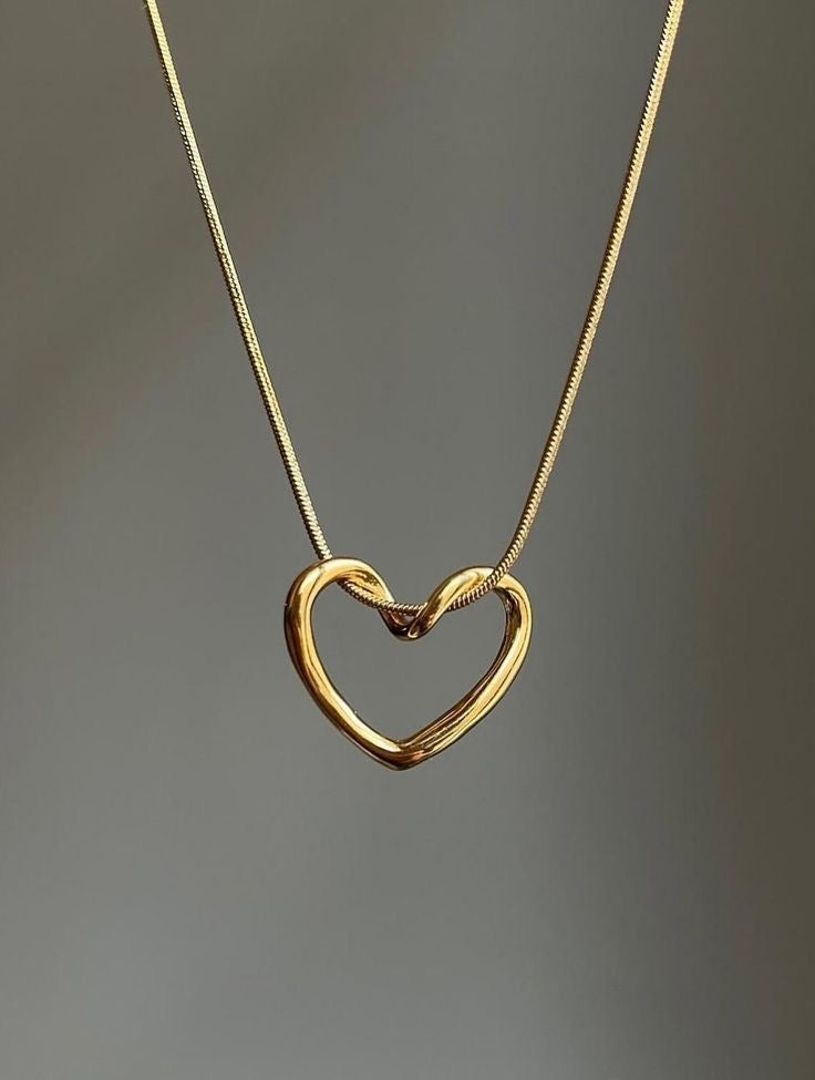 Anti Tarnish Heart Pendent