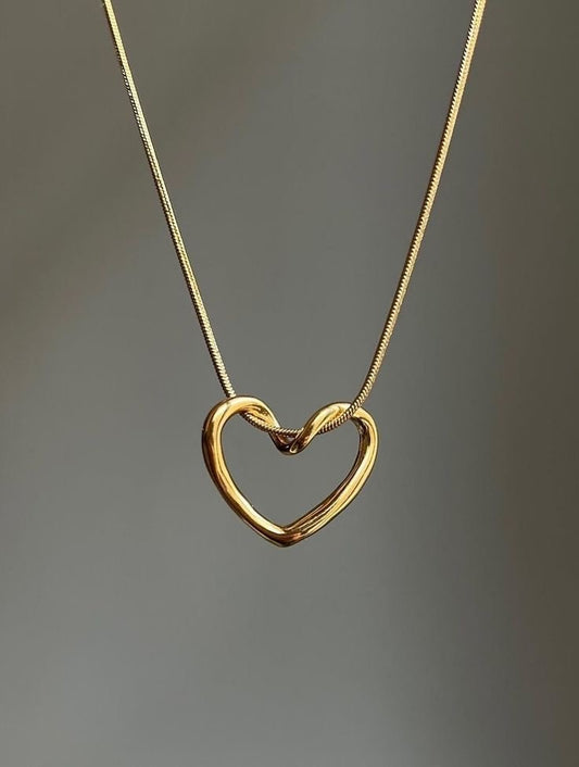 Anti Tarnish Heart Pendent