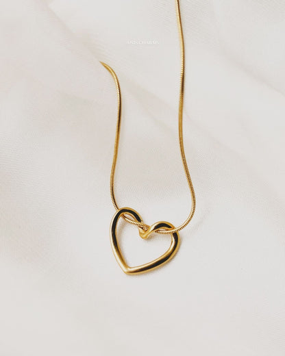 Anti Tarnish Heart Pendent