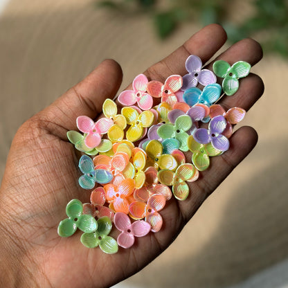 3 Petal Flowers (10 Grams)