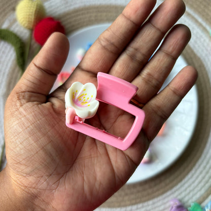 Floral Claws (12 Pieces)