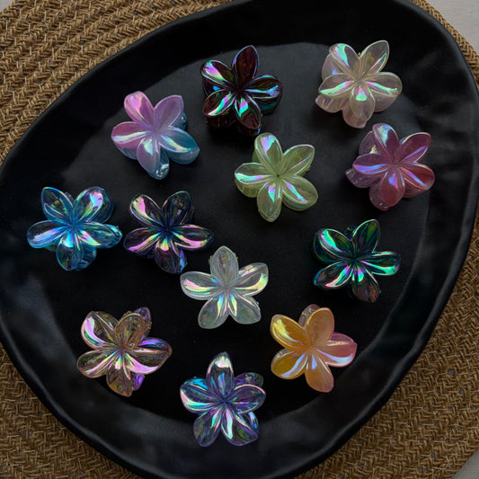 Holographic Mix Combo Claws (12 Pieces)