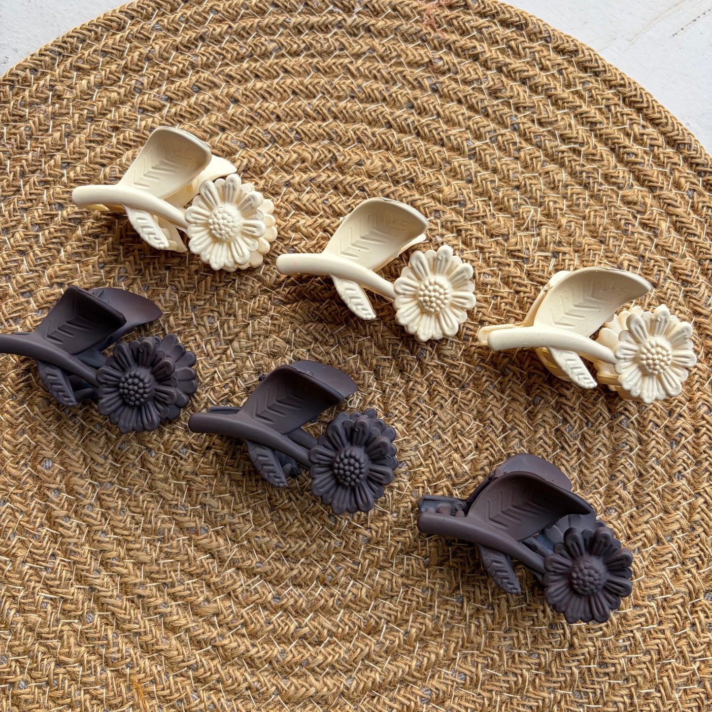 Flower Claws (6 Pieces )