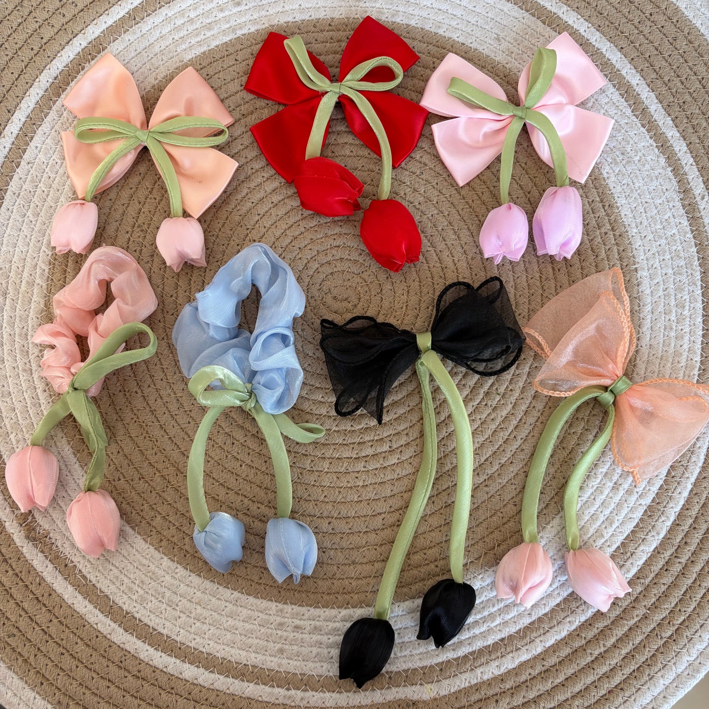 Tulips Combo (5 Bows+ 2 Scrunchies)