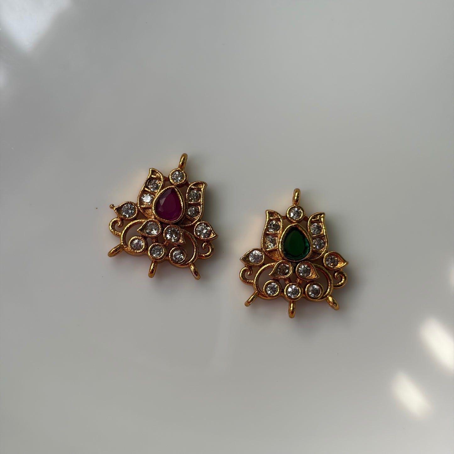 AD Pendent