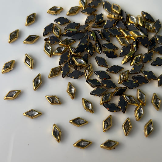 Kundan Stones (10 Grams)