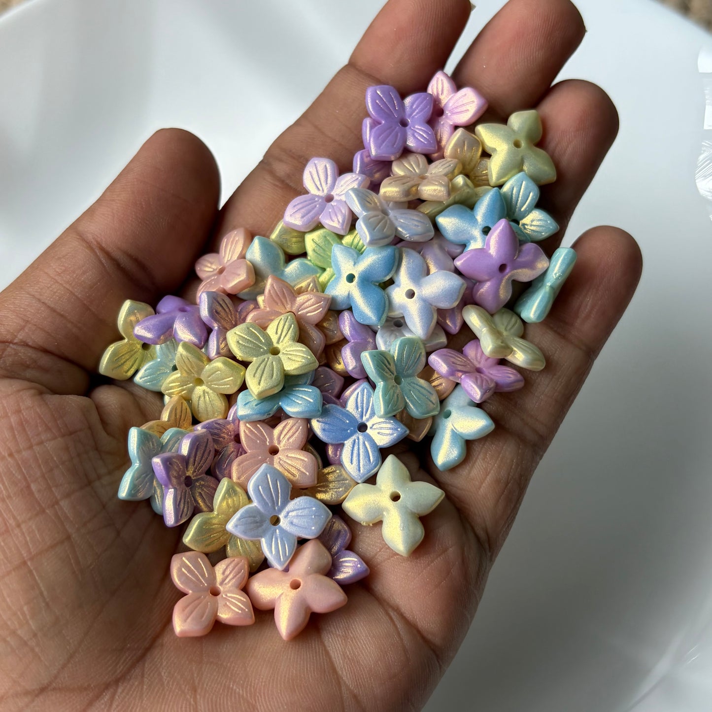 Acrylic Flowers (10 Grams)