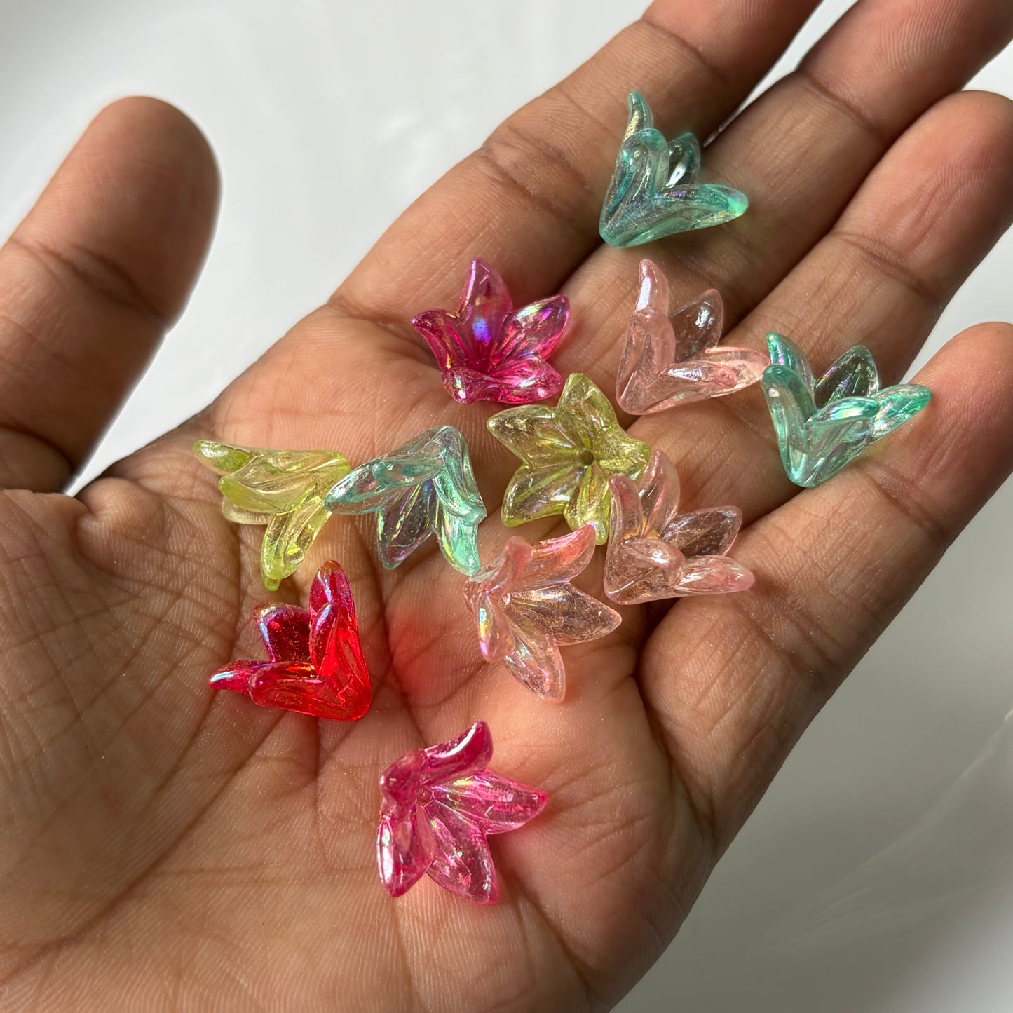 Lily Flowers (10 Grams)
