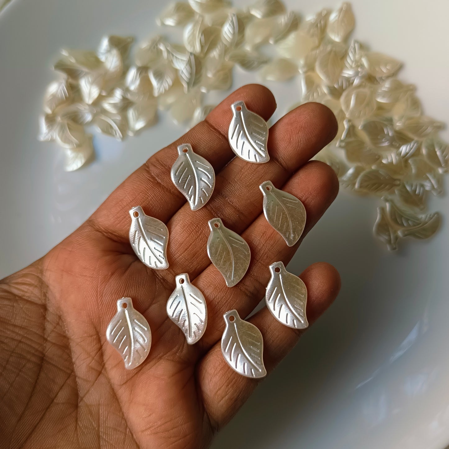 Pearl Leaf (10 Grams)