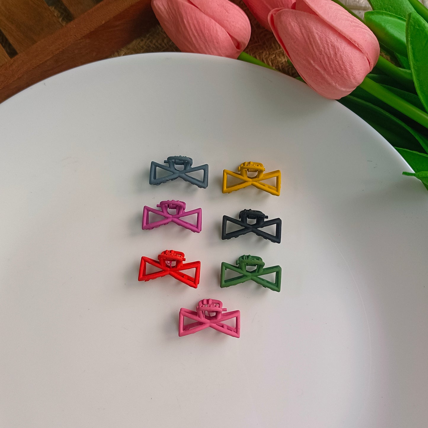 Colourful Metal Claws