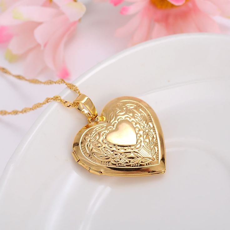 Openable Hearts medium