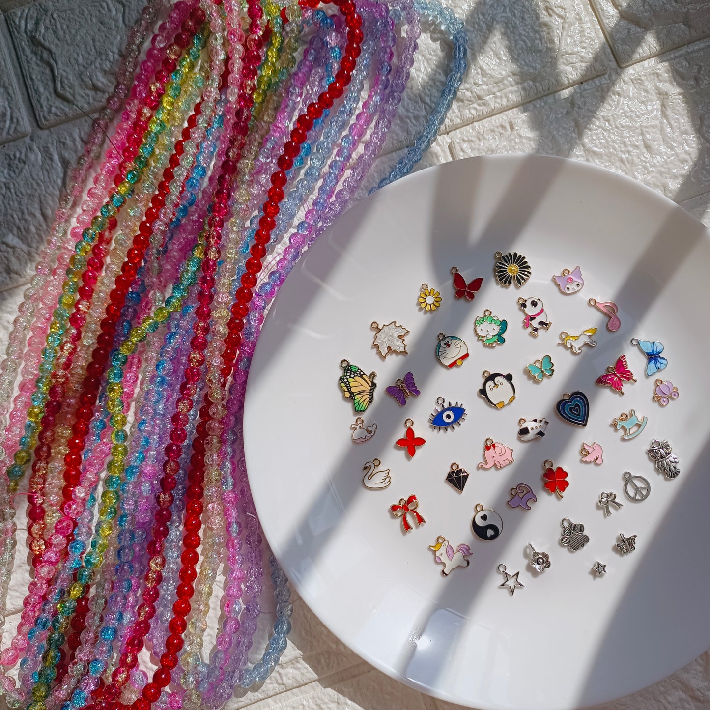 Crackle Beads 10 Strings + 40 Charms Combo