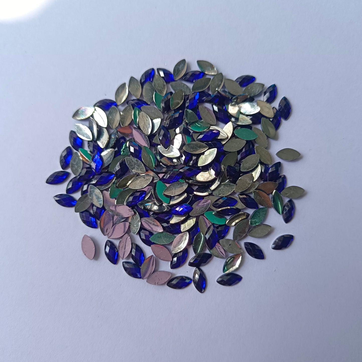 Eye Shape Stones(5 Grams)