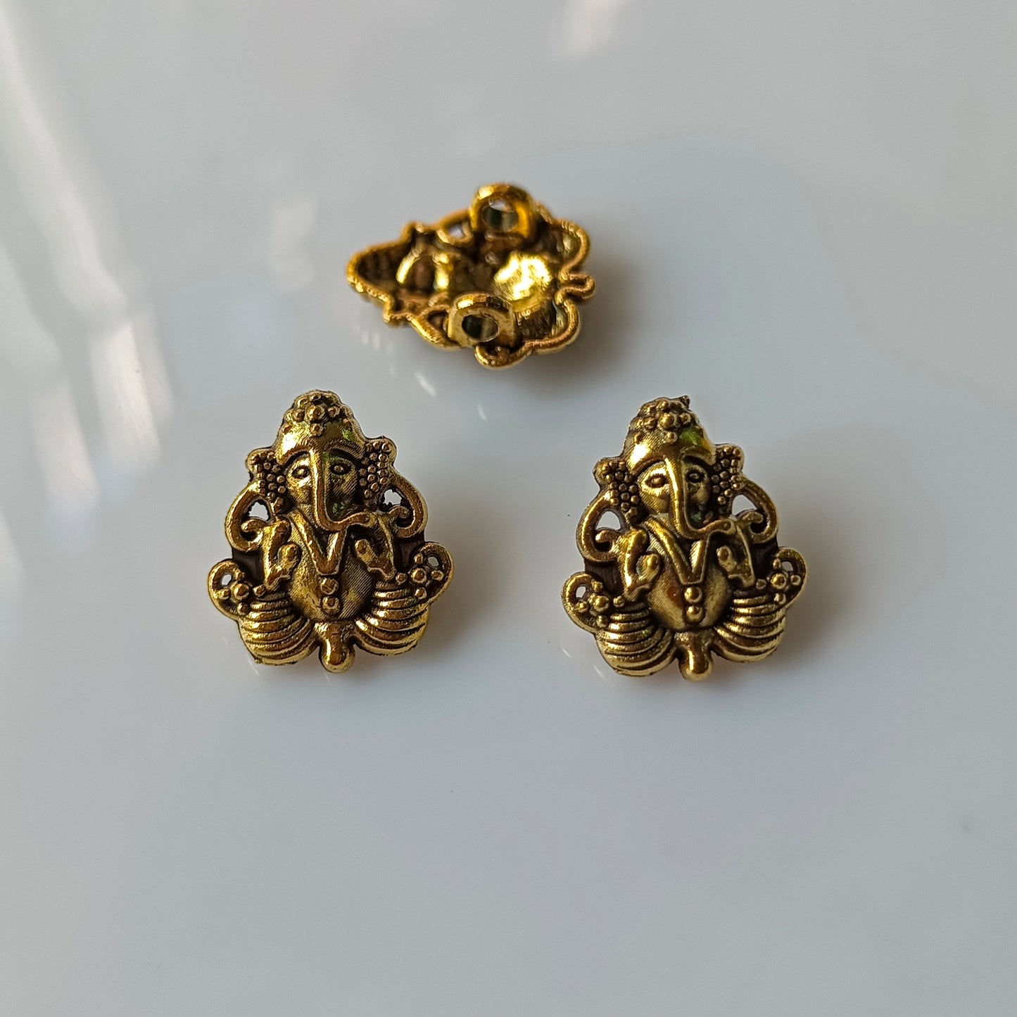 Ganesha Charm (2 Pieces)