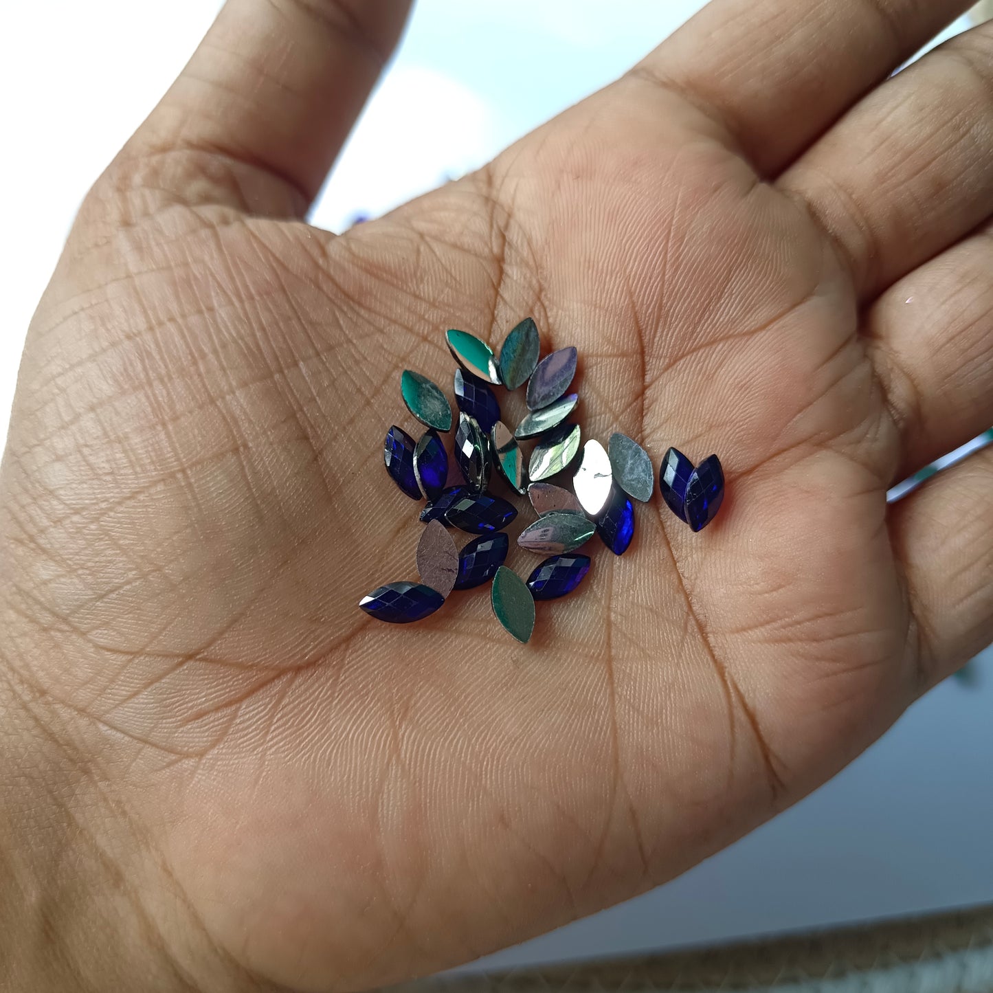 Eye Shape Stones(5 Grams)