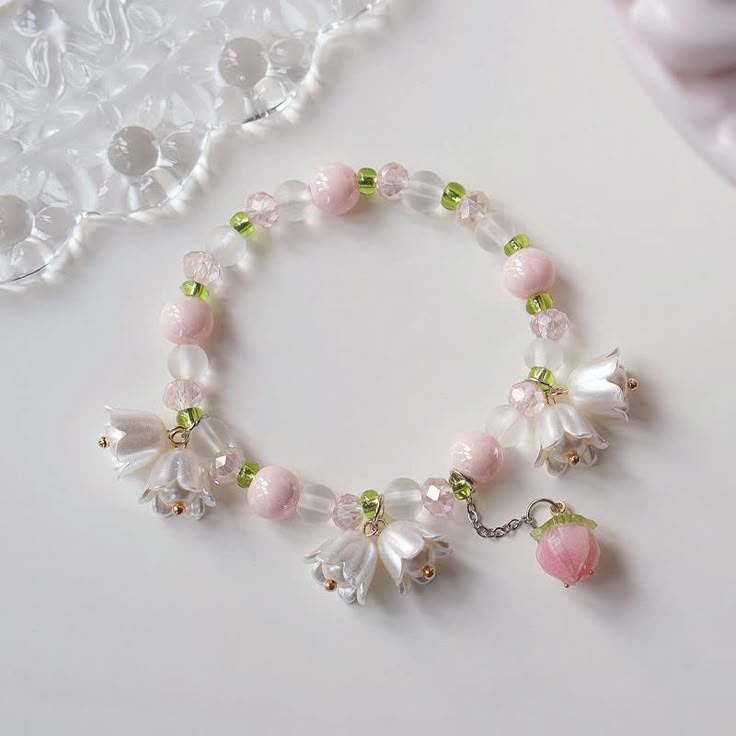 Pearl Flowers (45+ Pieces)