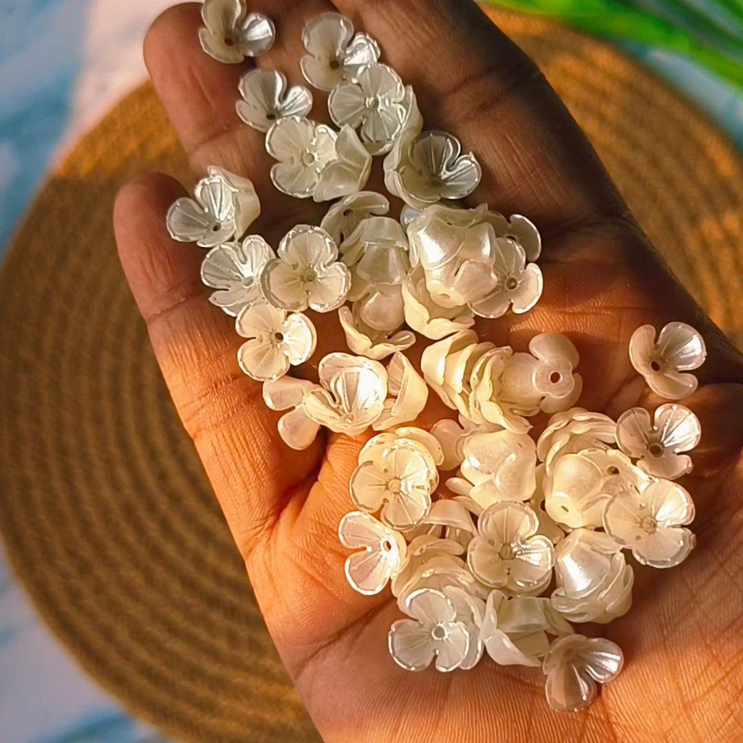 Pearl Flowers (10 Grams)