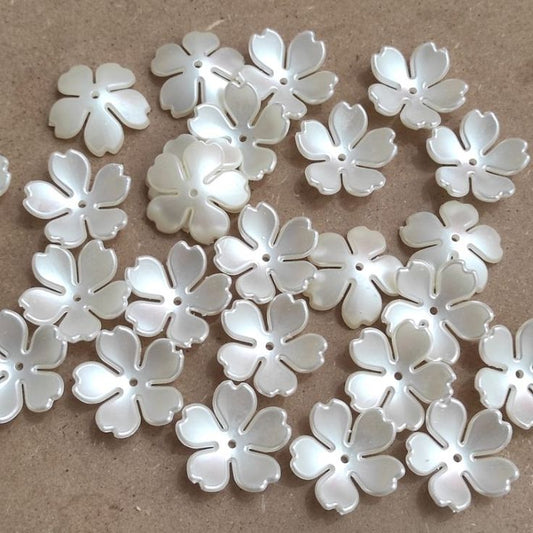 Pearl Flowers (15 Grams)