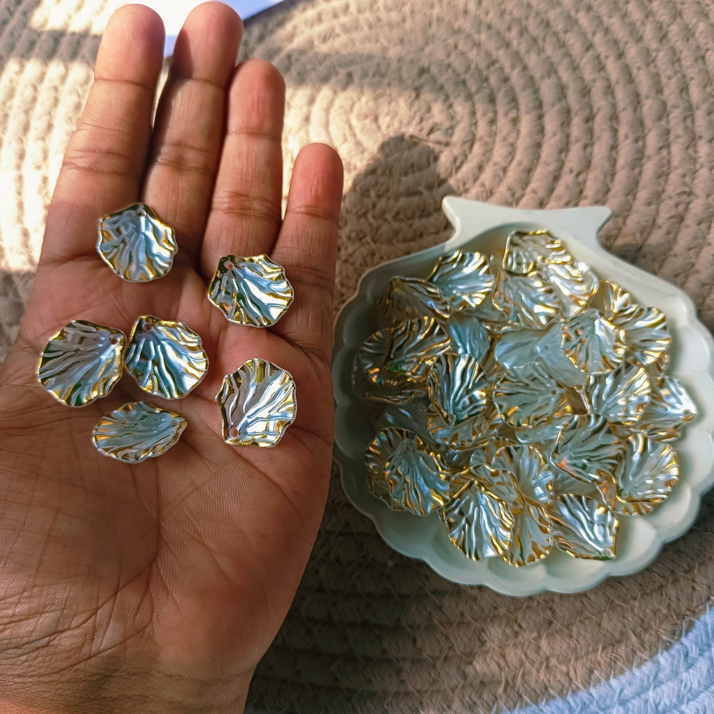 Pearl Shells (15 Grams)