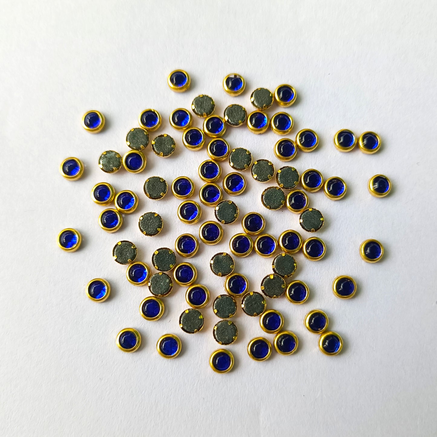 Kundan Stones 4mm Round(10 Grams)Dark Blue