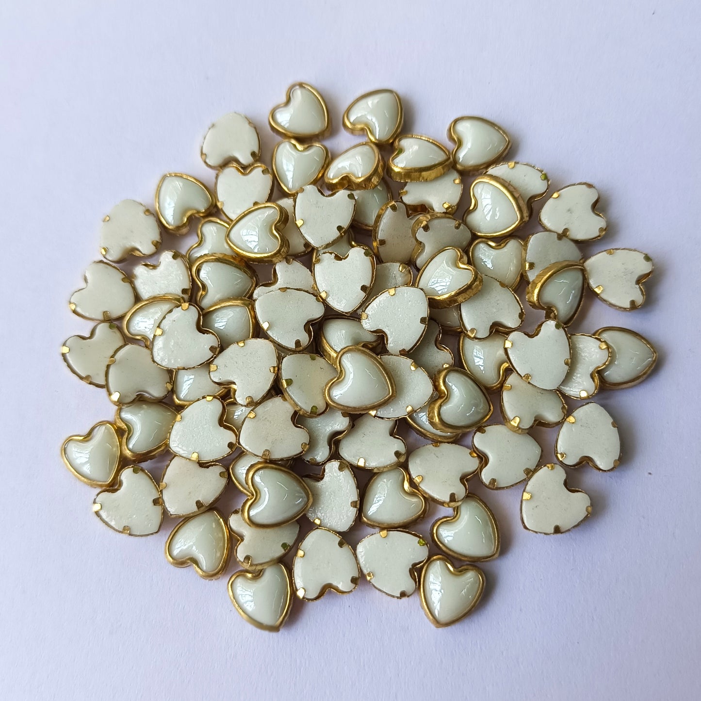 Ceramic Heart Kundan Stones(10 gm)