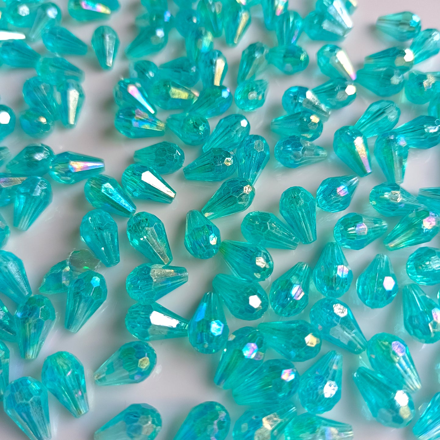 Teardrop Crystal beads (20 grams)