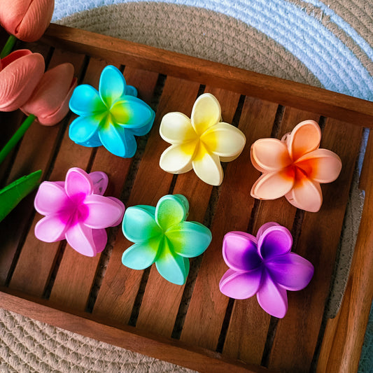 Trending Flower Claws Matte