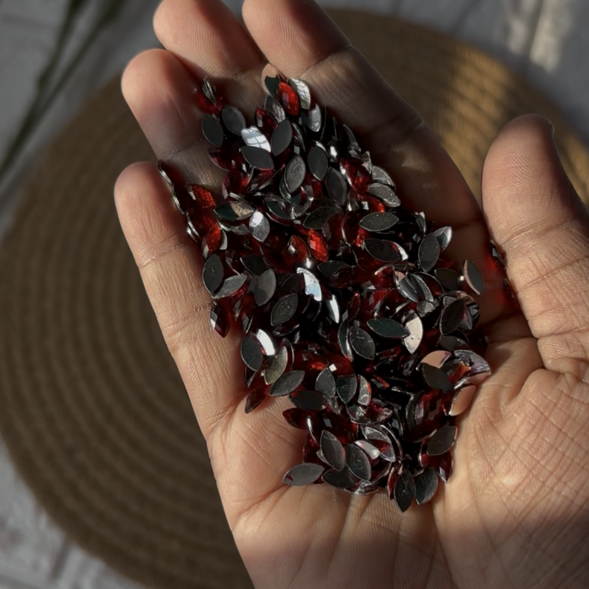 Eye Shaped Crystal Kundan Stones (10 Grams)