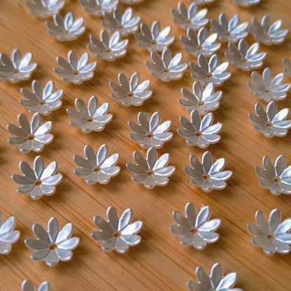 Pearl Flowers (15 Grams)