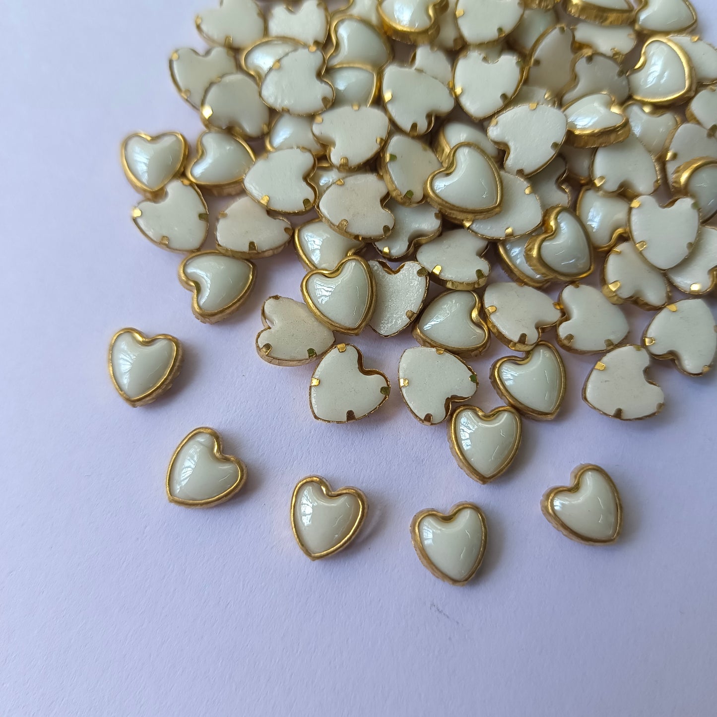 Ceramic Heart Kundan Stones(10 gm)