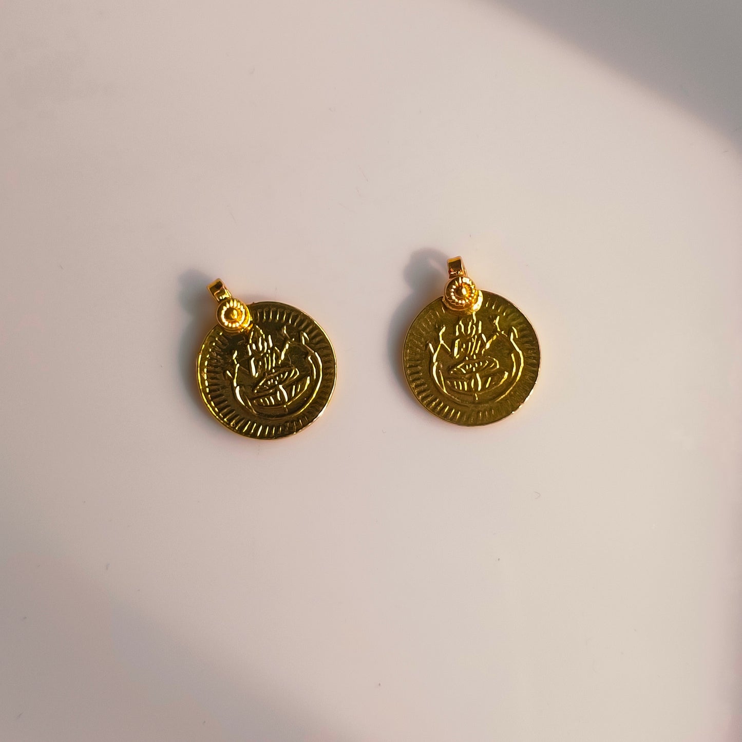 Anti-Tarnish Lakshmi Coins(2 Pieces)